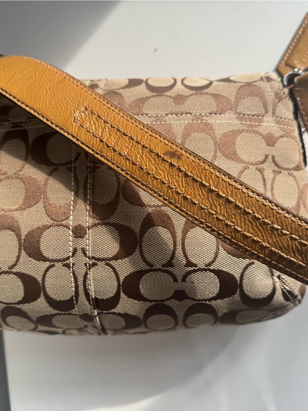 SOLD ELSEWHERE-Authentic -Vintage Y2K Coach Soho Signature Bag + Wallet - Picture 10 of 15